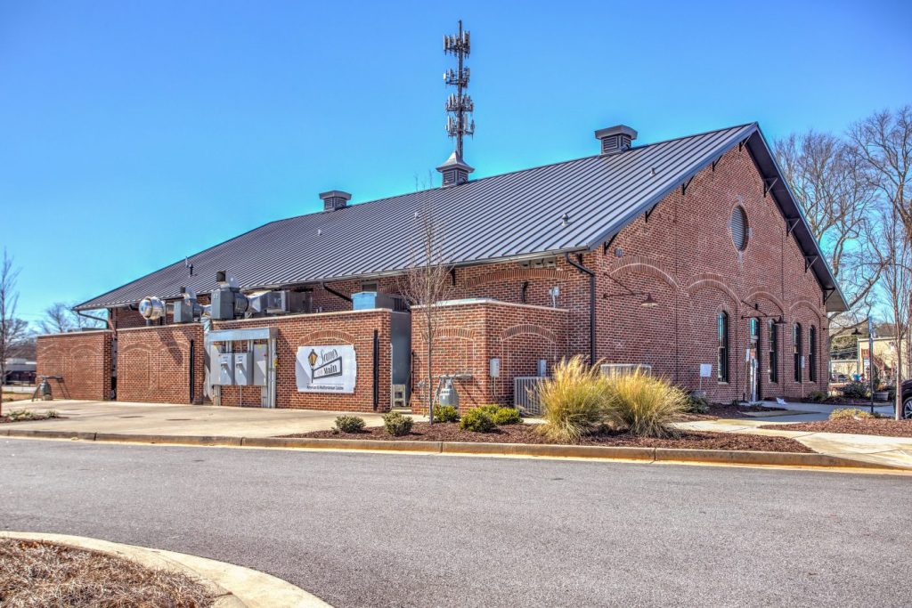 Towns at b Gin Walker Anderson